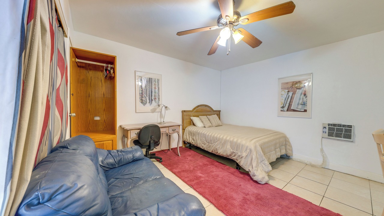 Photo of Bedroom in Miramar
