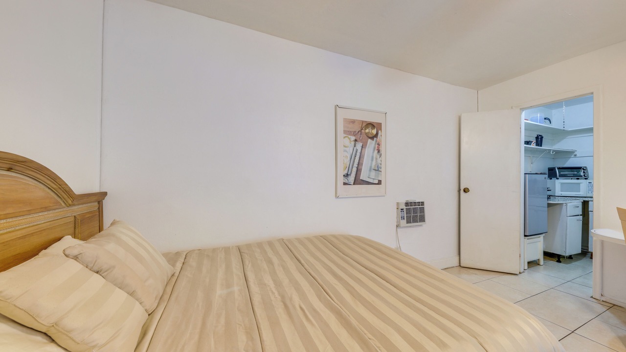 Photo of Bedroom in Miramar