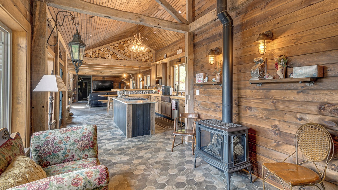 Photo of Livingroom in Cameron