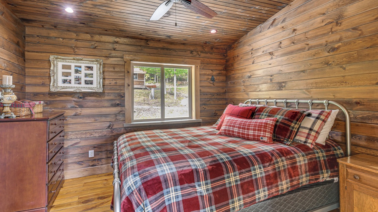 Photo of Others in Cameron