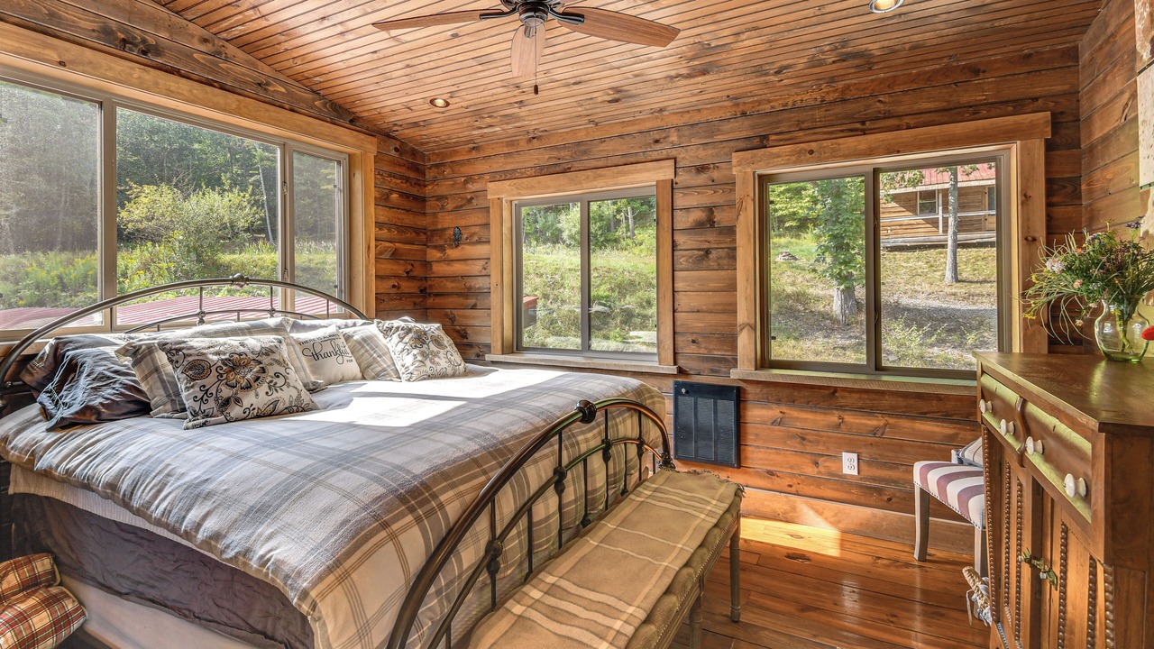 Photo of Others in Cameron