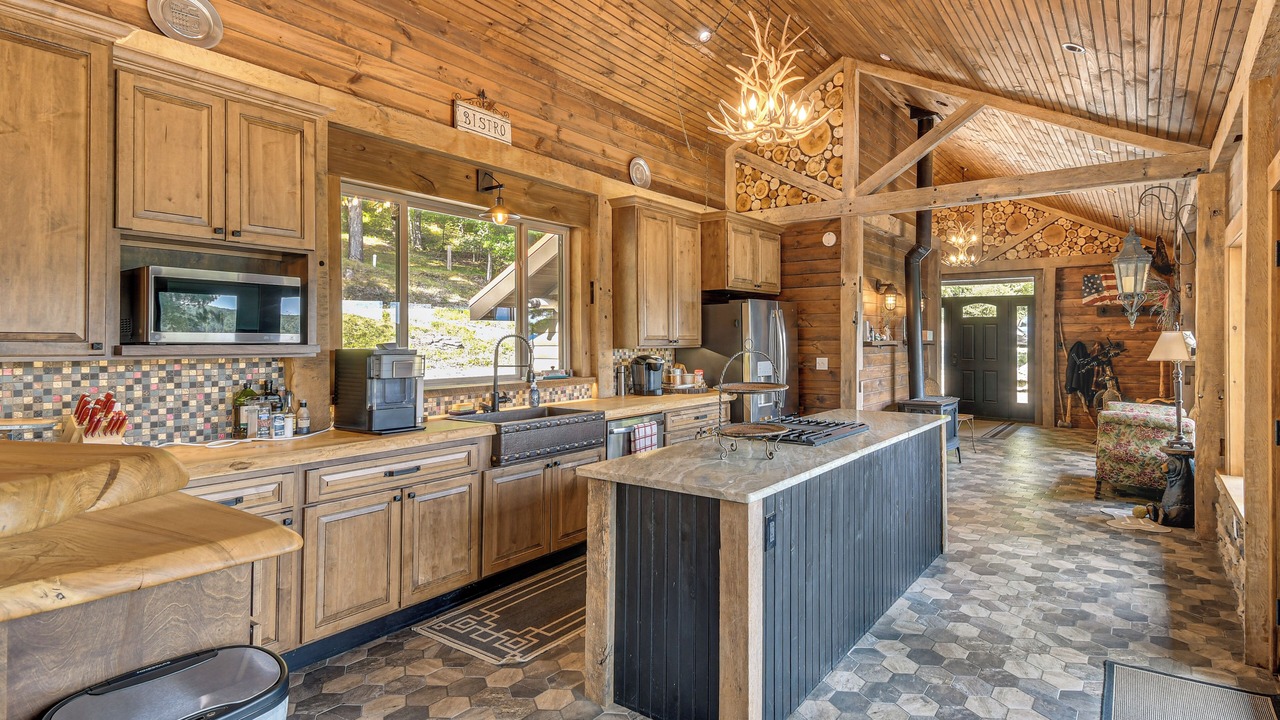 Photo of Others in Cameron