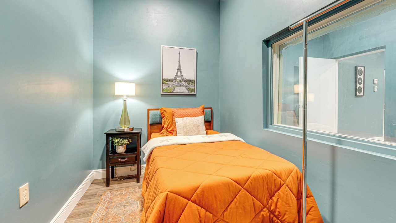 Photo of Others in Keystone