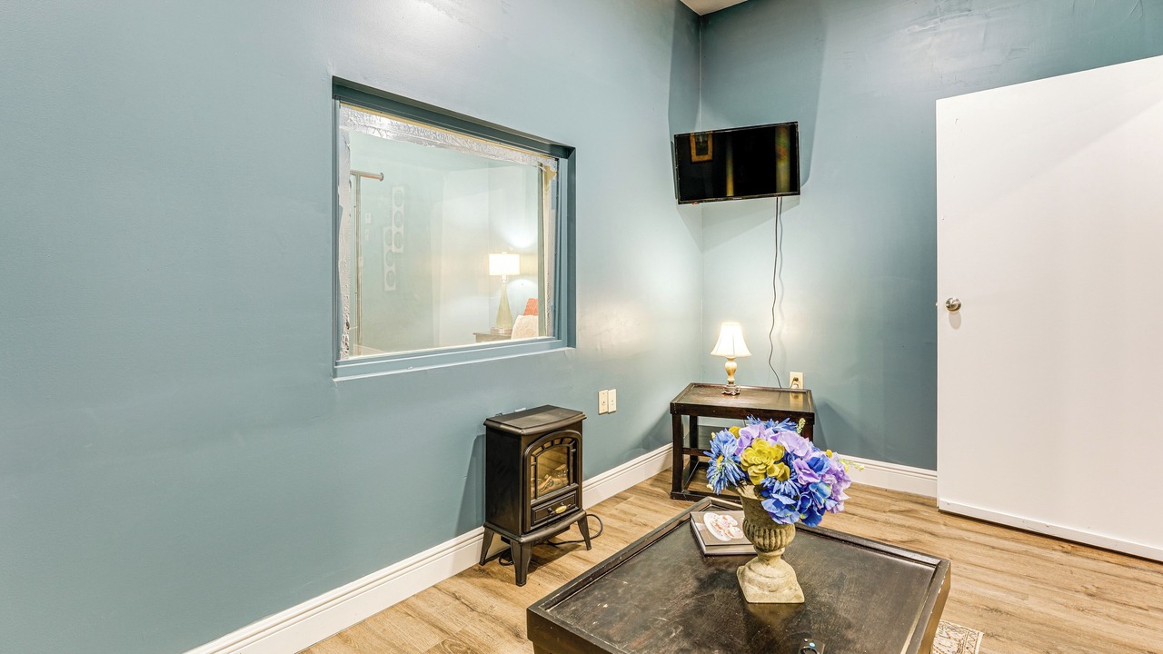 Photo of Others in Keystone