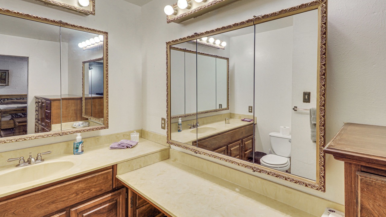 Photo of Bathroom in Polvadera