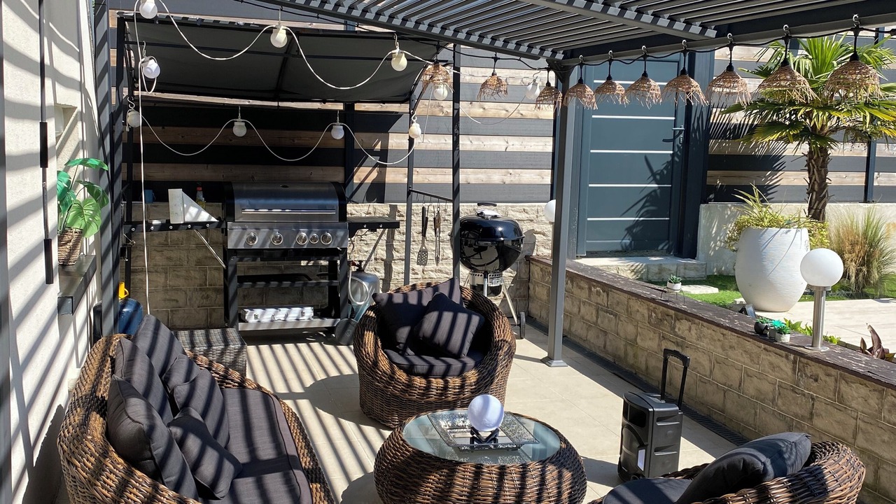 Photo of Patio Balcony in Saran