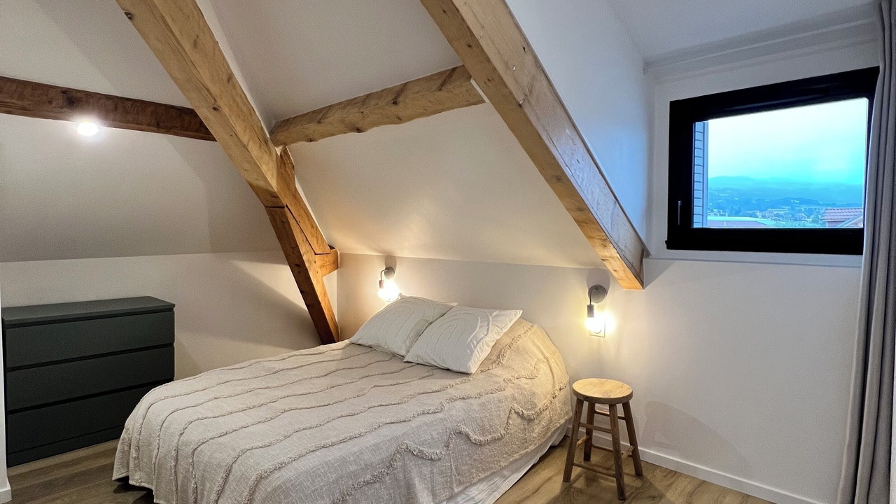 Photo of Bedroom in Gap