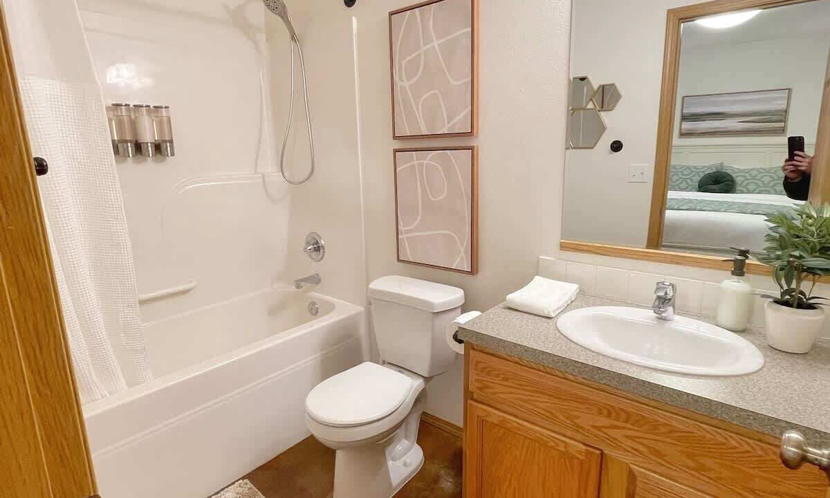 Photo of Bathroom in Palmer
