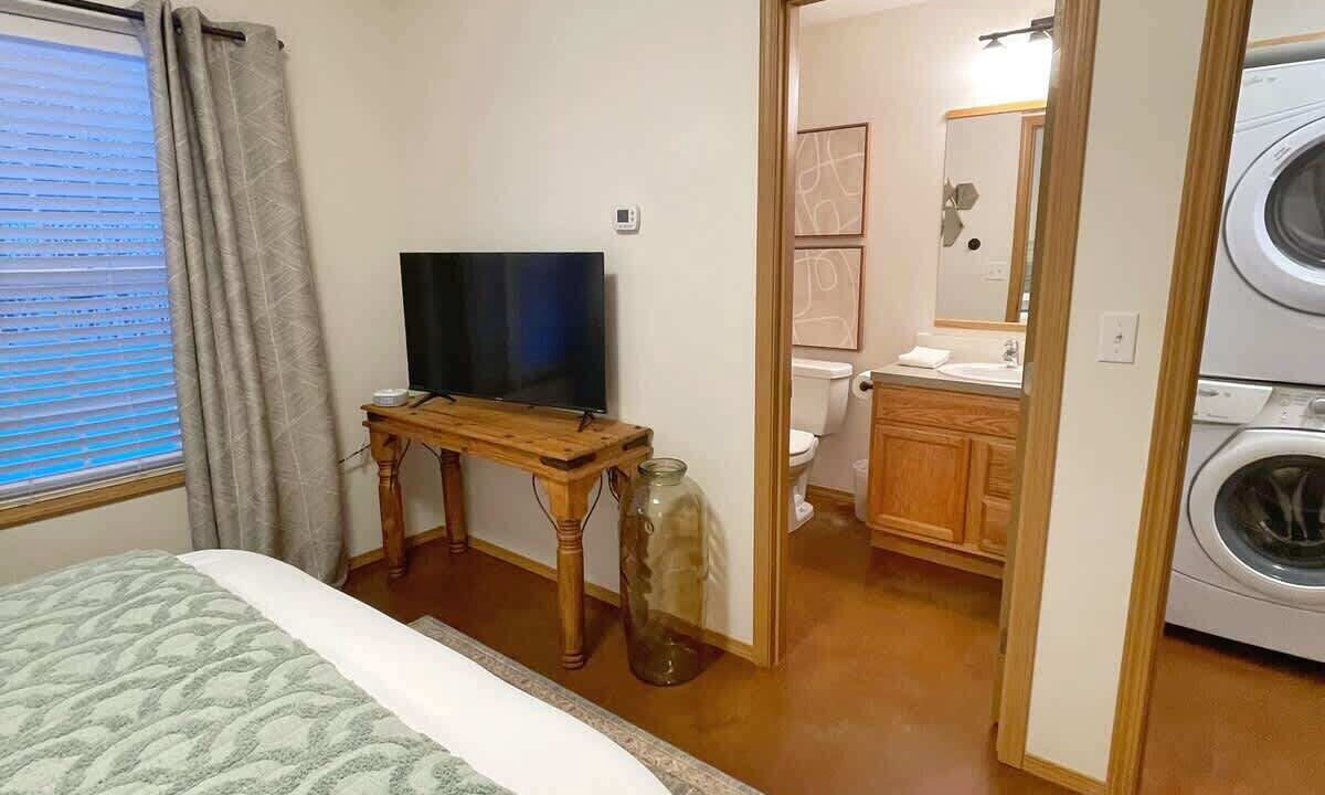 Photo of Bedroom in Palmer
