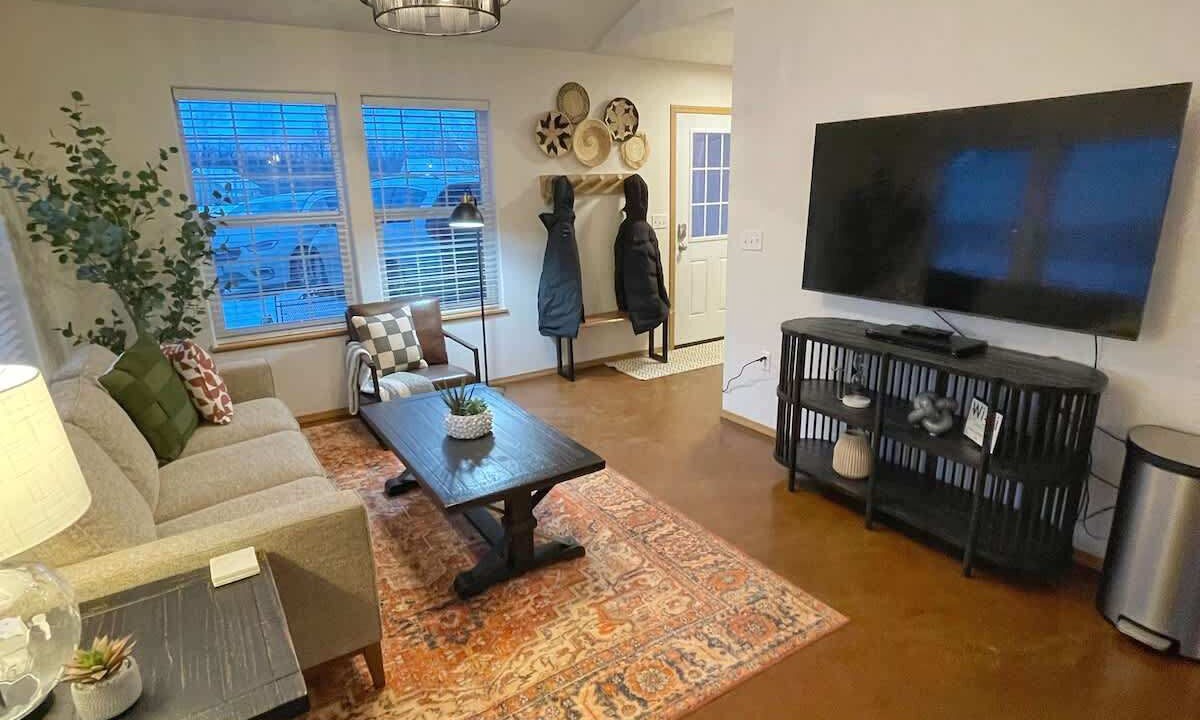 Photo of Livingroom in Palmer