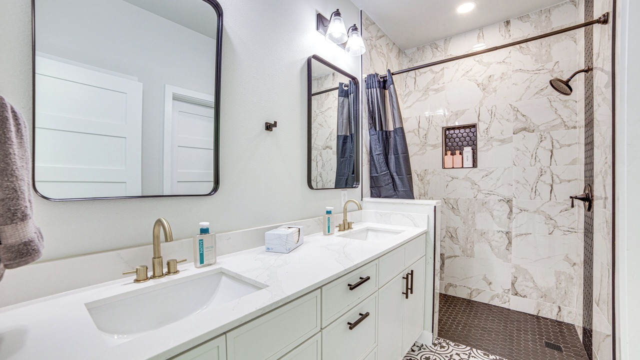 Photo of Bathroom in South Dallas - Fair Park