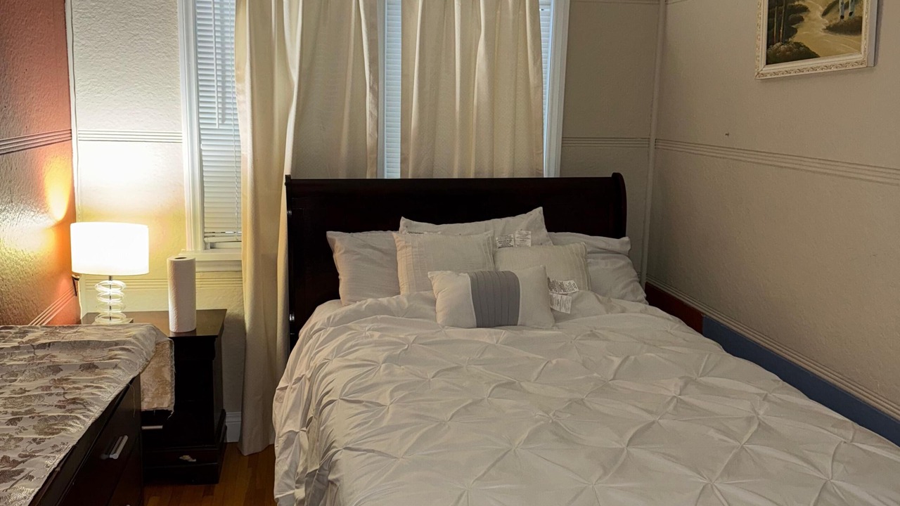 Photo of Bedroom in Gonor Station