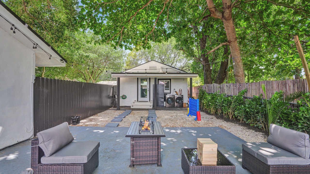 Photo of Patio Balcony in Liberty City