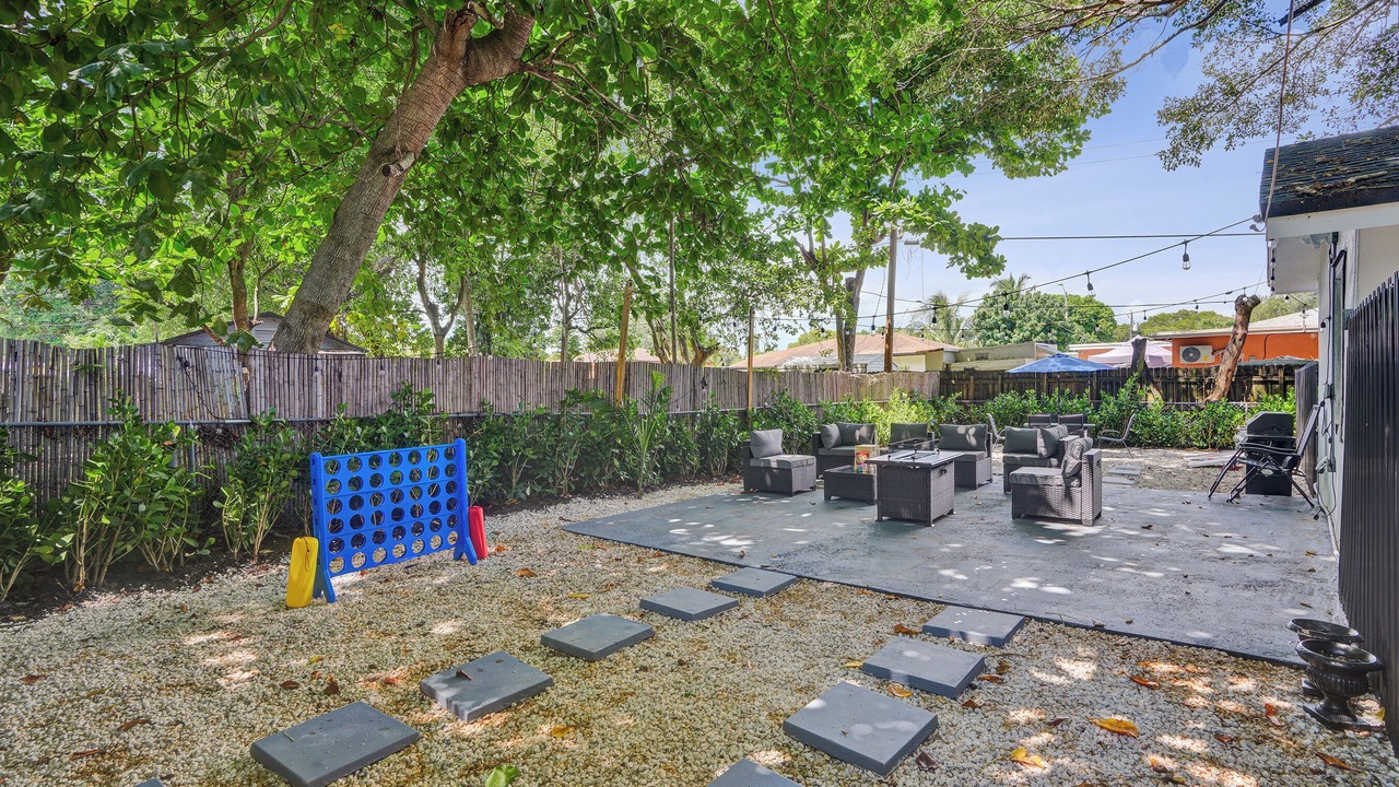 Photo of Patio Balcony in Liberty City