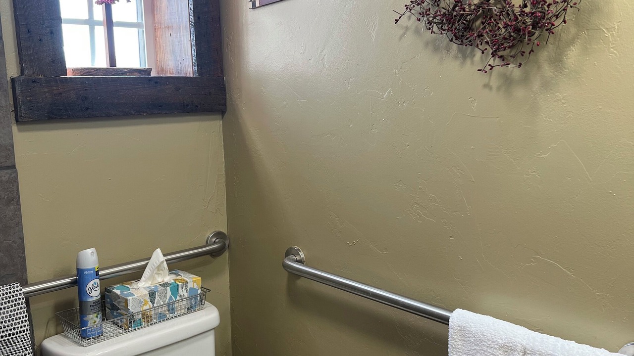 Photo of Bathroom in Rogersville