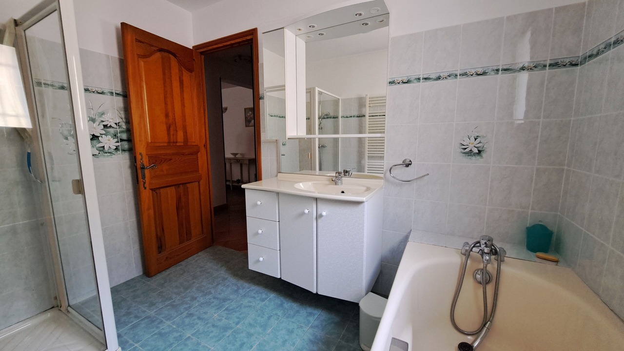 Photo of Bathroom in Montbrun-les-Bains