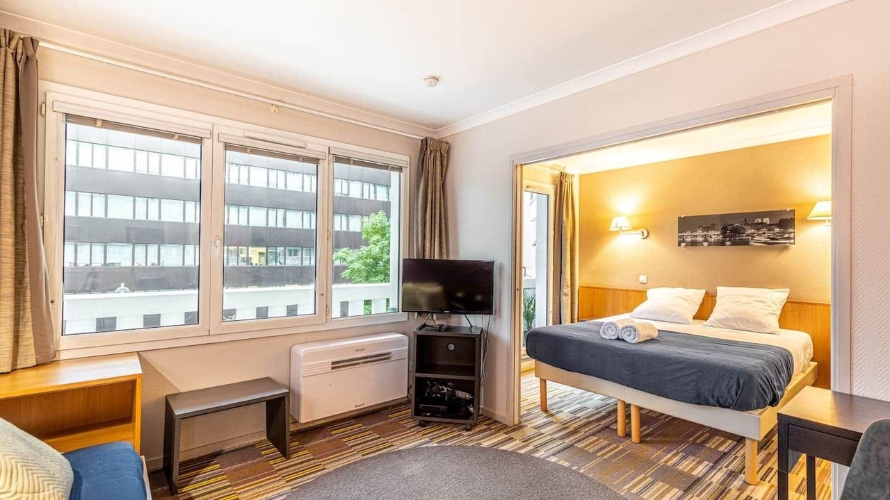 Photo of Bedroom in Issy-les-Moulineaux