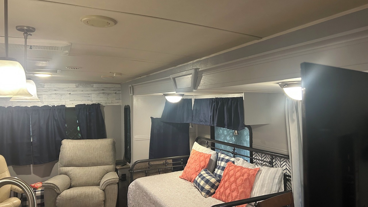 Photo of Bedroom in Flint Creek