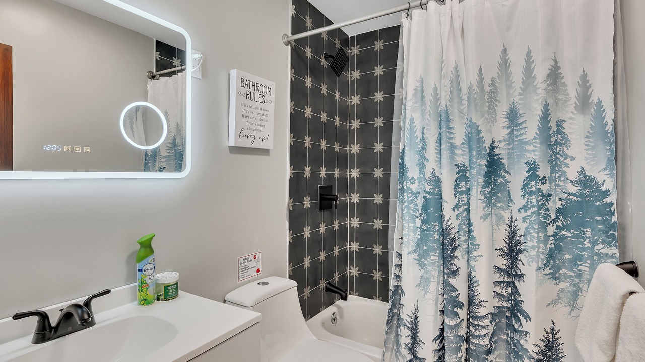 Photo of Bathroom in Hunter