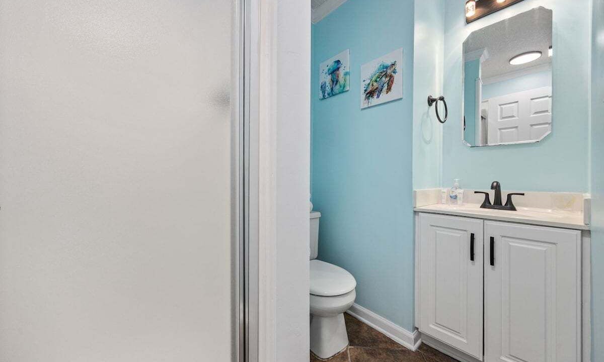 Photo of Bathroom in Cherry Grove Beach