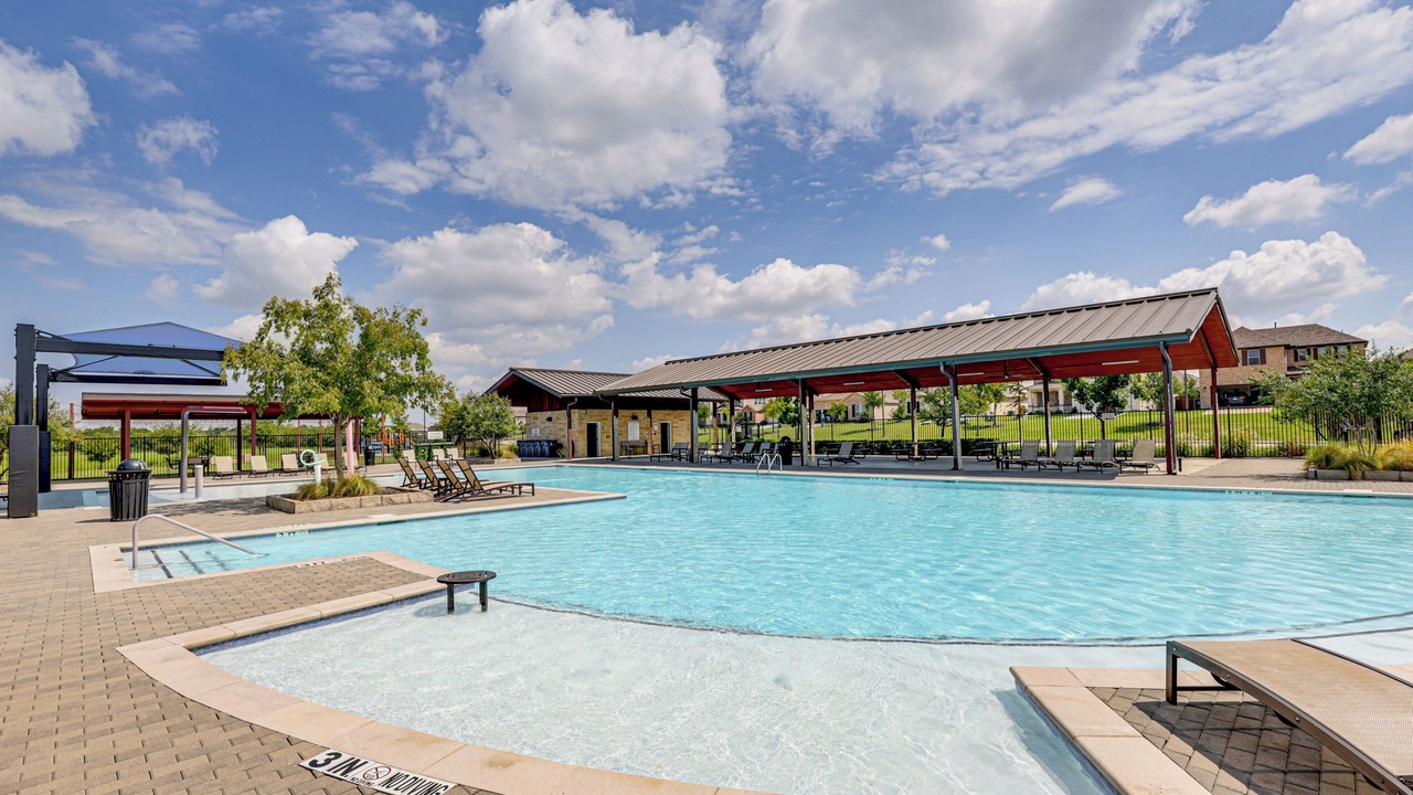 Photo of Outdoor in Aubrey