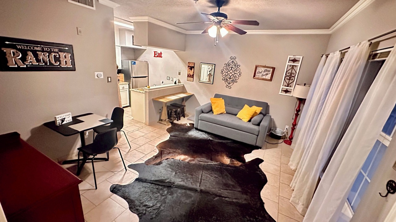 Photo of Livingroom in Lago Vista