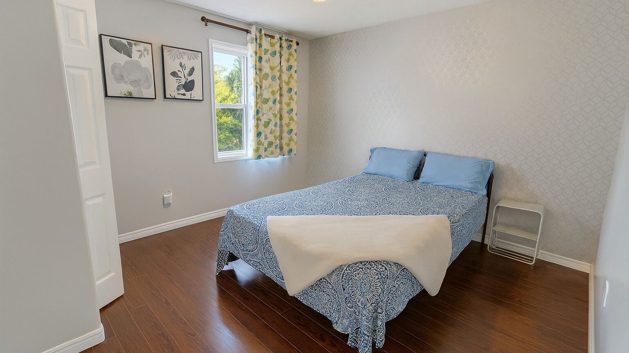 Photo of Bedroom in Signal Hill