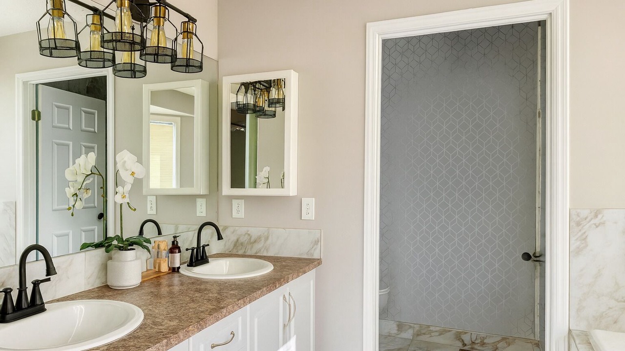 Photo of Bathroom in Signal Hill