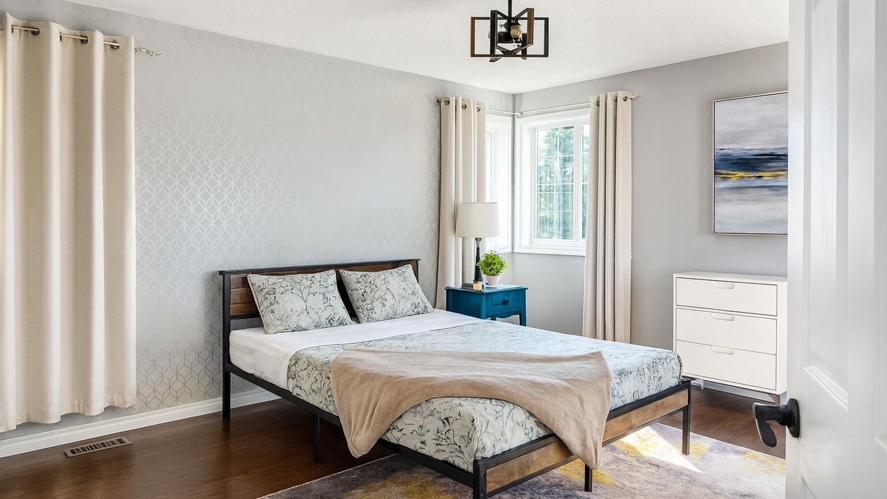 Photo of Bedroom in Signal Hill