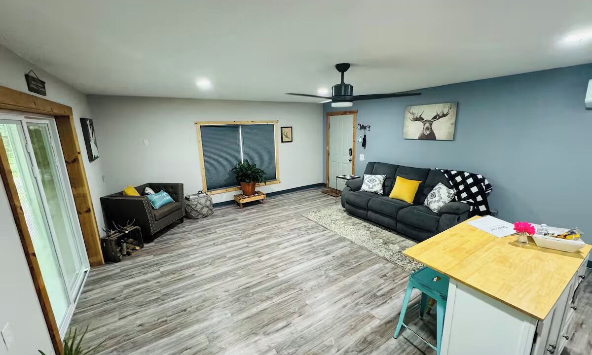Photo of Livingroom in Sulphur