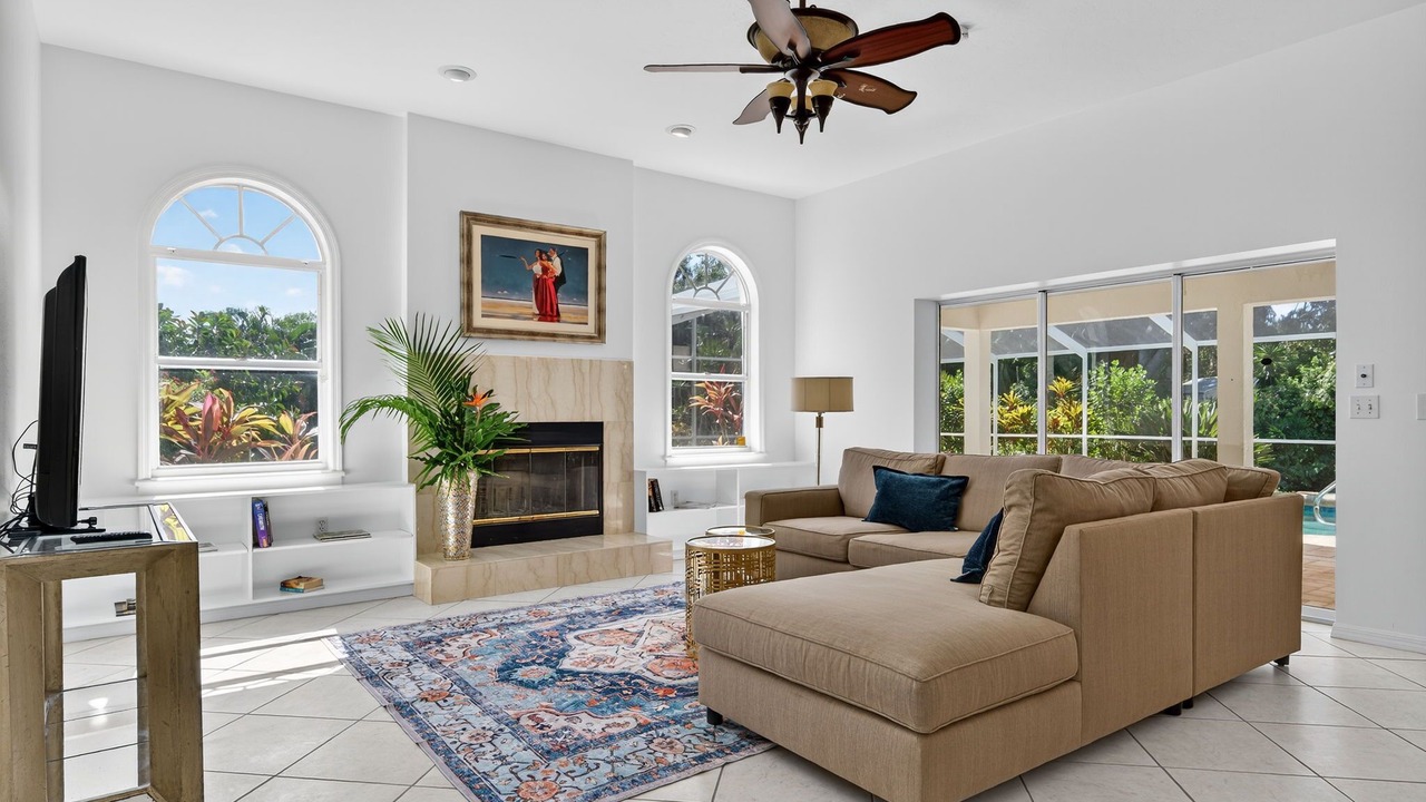 Photo of Livingroom in South Gate Ridge