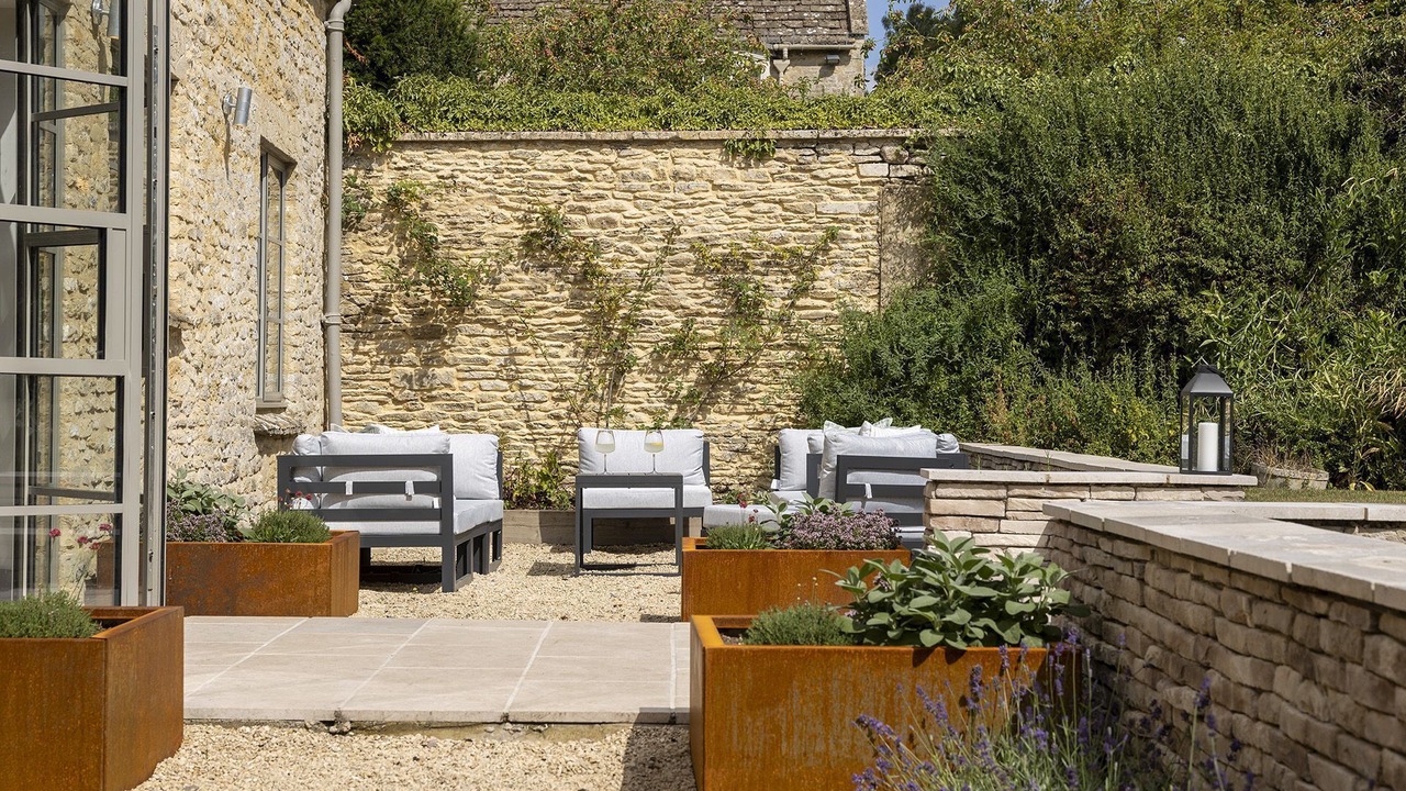 Photo of Outdoor in Burford