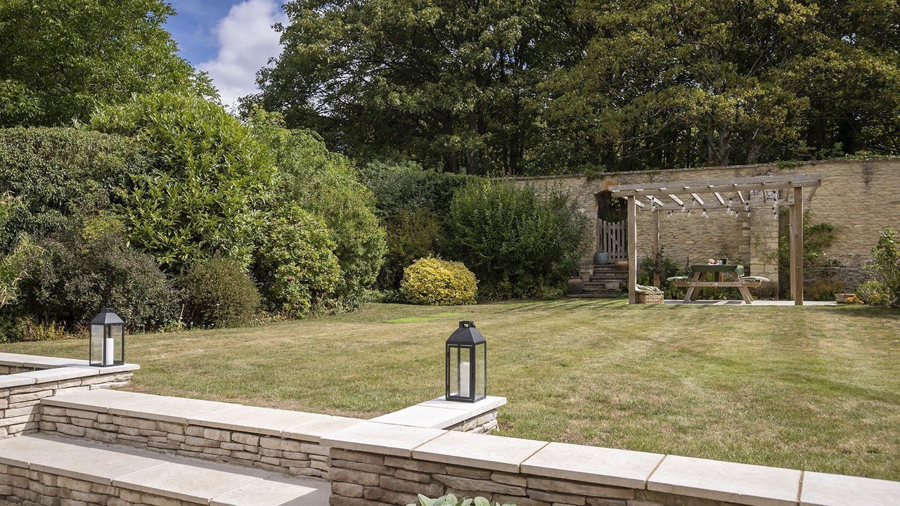 Photo of Outdoor in Burford