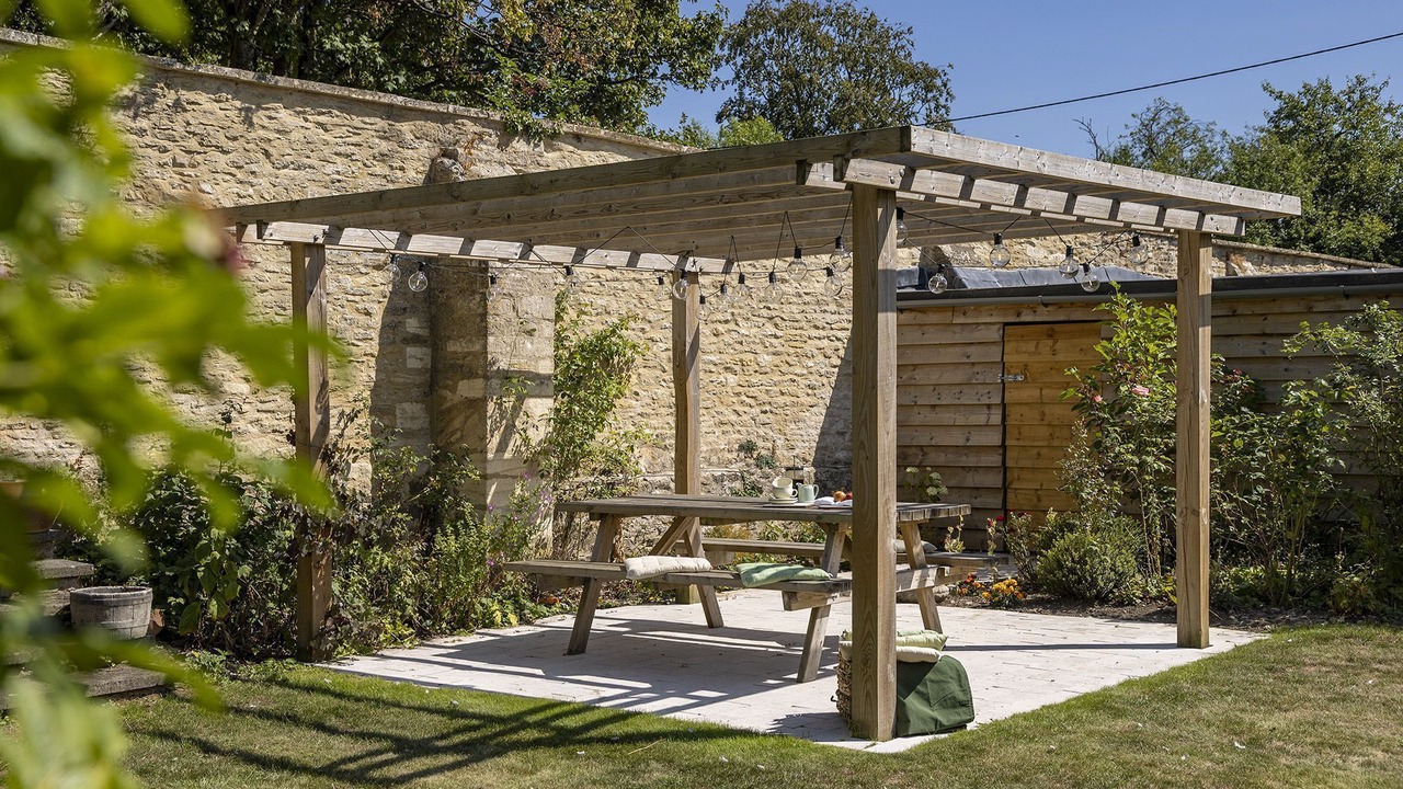 Photo of Outdoor in Burford