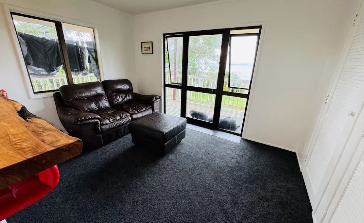 Photo of Livingroom in Whangarei Heads