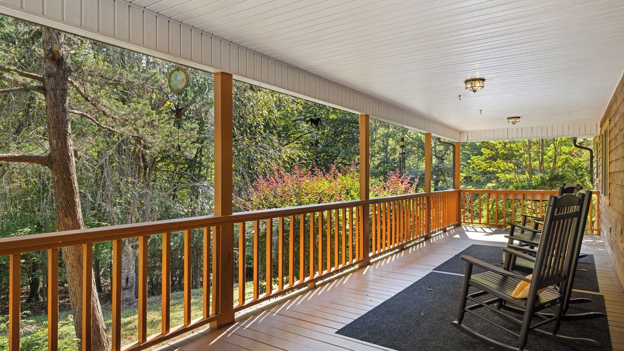 Photo of Patio Balcony in Hayesville
