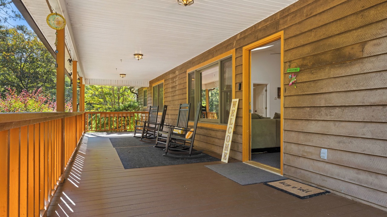 Photo of Patio Balcony in Hayesville