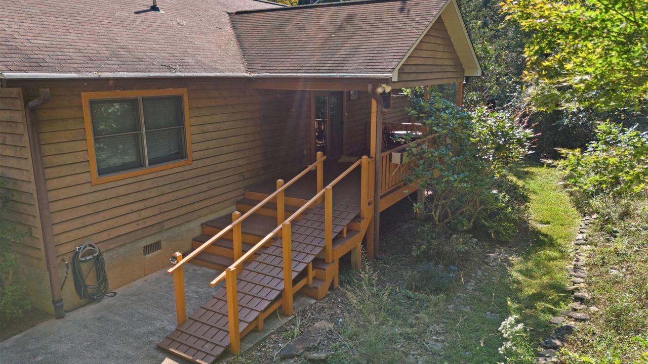 Photo of Outdoor in Hayesville