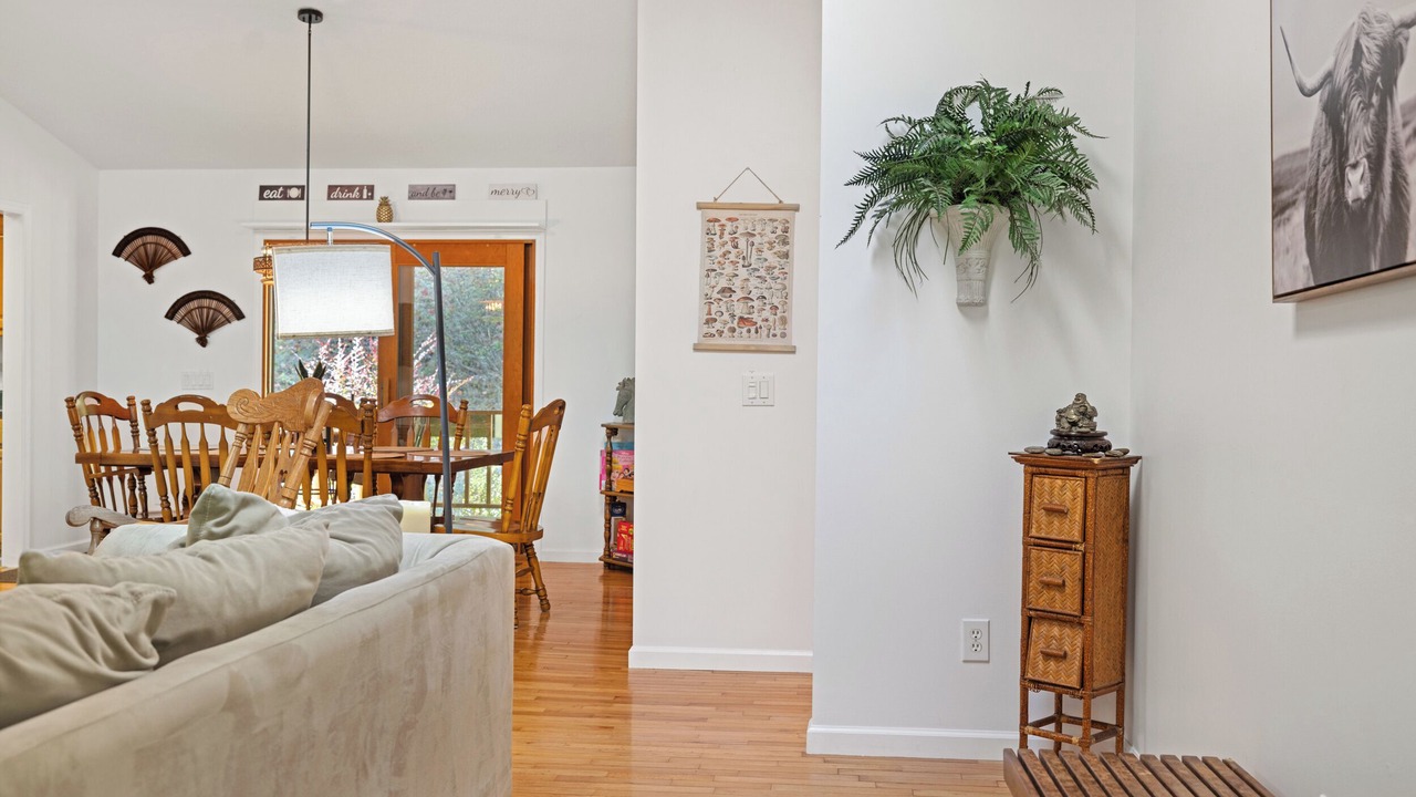 Photo of Livingroom in Hayesville