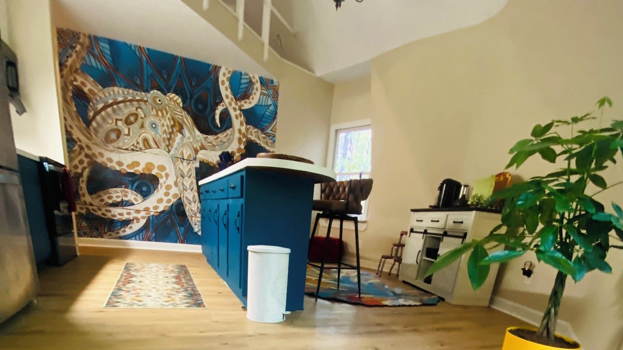 Photo of Livingroom in Chapel Hill