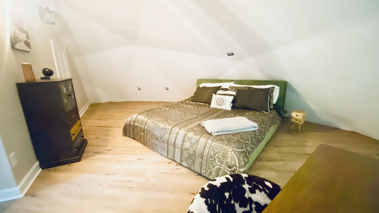 Photo of Bedroom in Chapel Hill