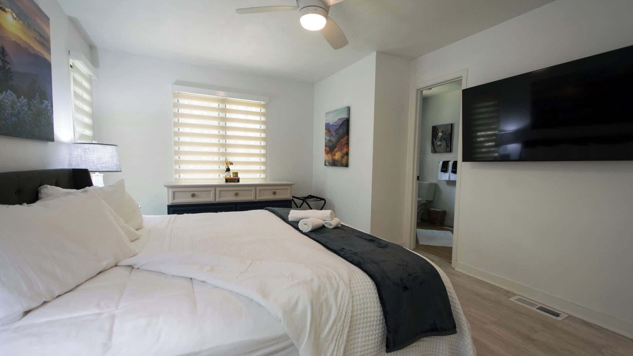 Photo of Bedroom in Hendersonville