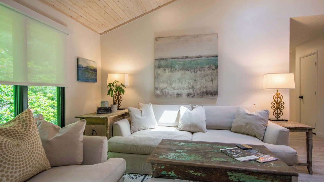 Photo of Livingroom in Hendersonville