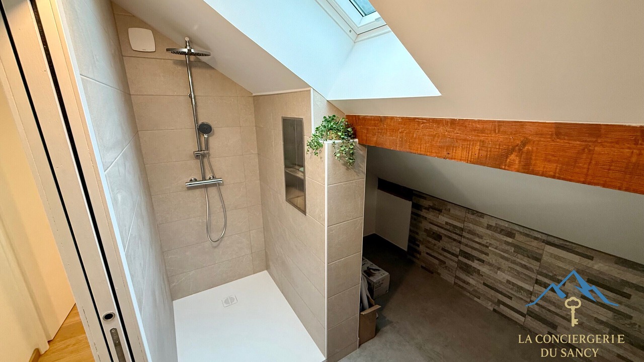 Photo of Bathroom in Mont-Dore