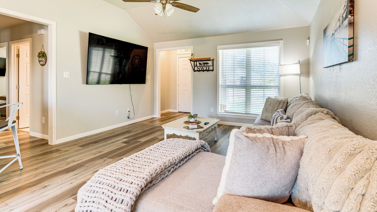 Photo of Livingroom in Bryan