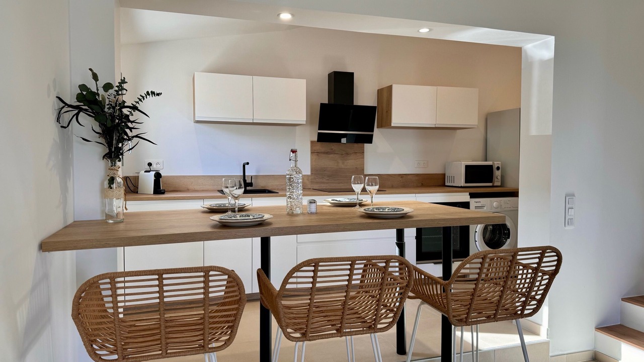 Photo of Others in Sisco