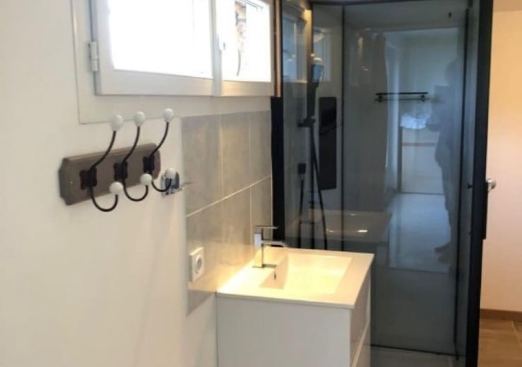 Photo of Bathroom in Dolmayrac