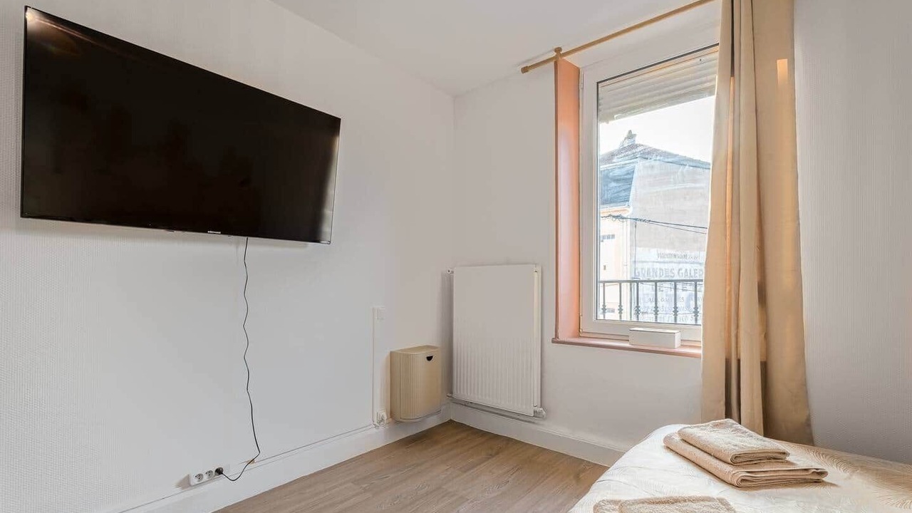 Photo of Bedroom in Homecourt