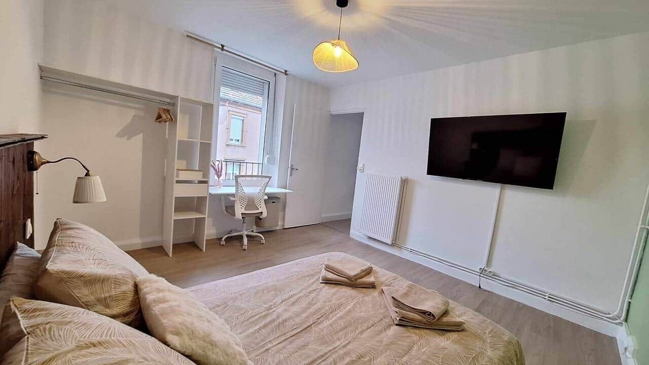 Photo of Bedroom in Homecourt