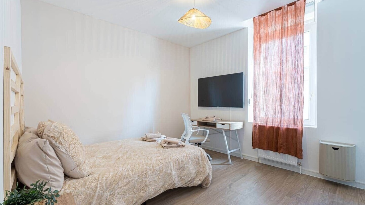 Photo of Bedroom in Homecourt